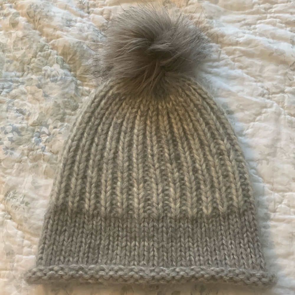 Lizette New York gray beanie OS perfect condition